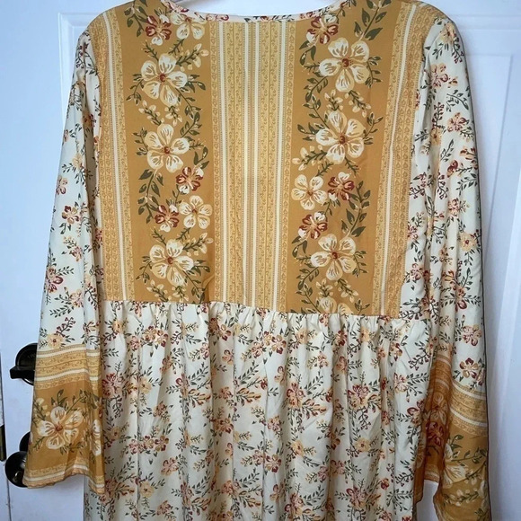 WOMEN’S LONG SLEEVE TOP FLORAL PRINT LIGHTWEIGHT SIZE LARGE - Picture 8 of 12